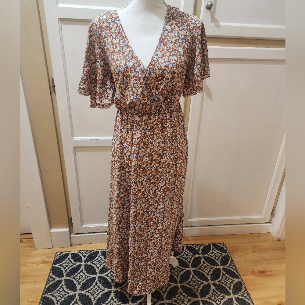 SHEIN Women's Ditsy Floral Print Ruffle Hem Dress NWT - Picture 5 of 15